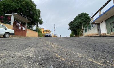 Asfaltado “a medias” pretenden entregar en la colonia El Jagüey; la obra fue reportada con una inversión de seis millones de pesos