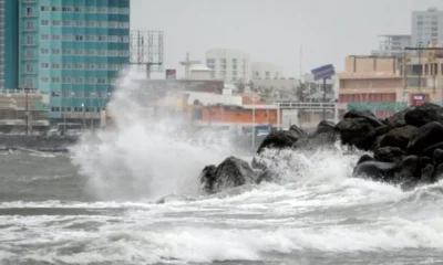 Según actualización de PC, a esta hora ingresaría este lunes evento de norte con rachas violentas a #Veracruz.