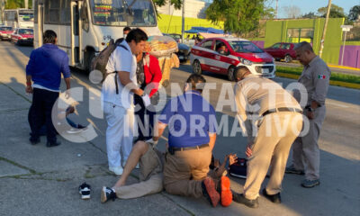 Motociclista atr0pell4 a pasajero que descendía de autobús