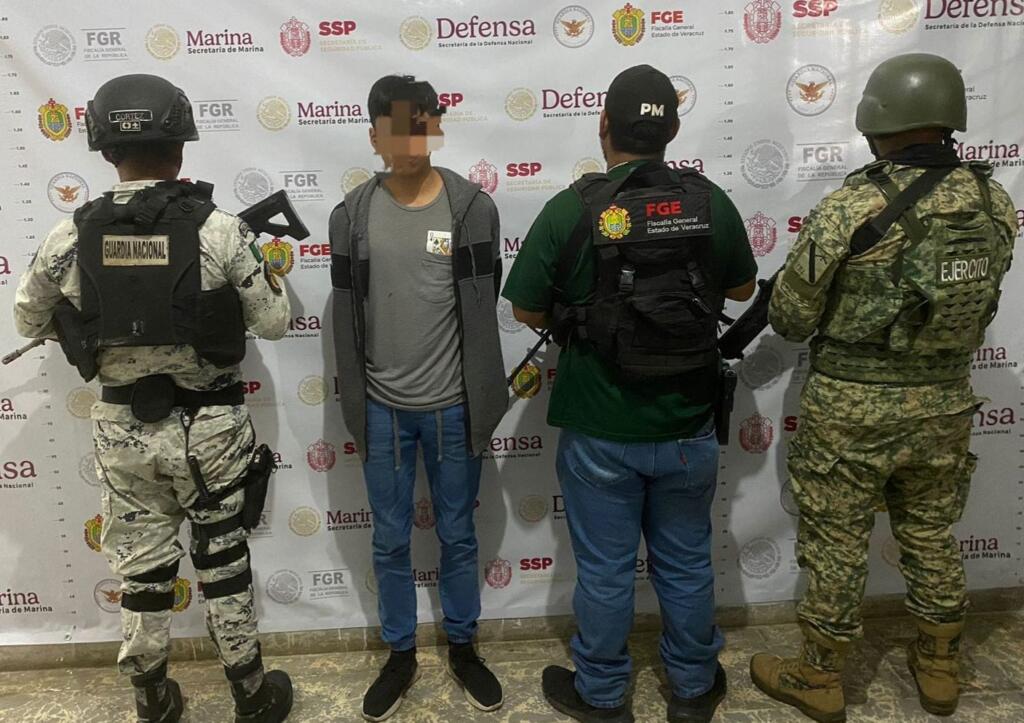 Detienen a dos sujetos con paquetes de estupefacientes en San Andrés Tuxtla