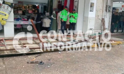 (+VÍDEO) Anuncio publicitario cayó sobre empleada municipal