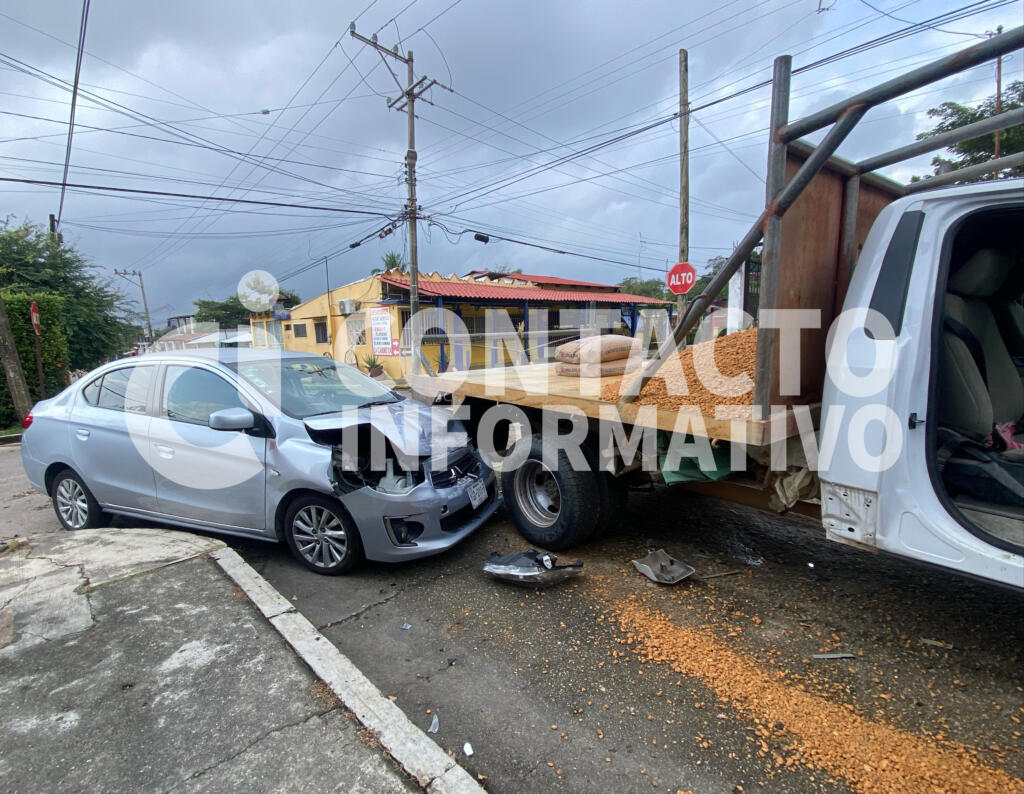 (+VIDEO)Ch0que en la Buena Vista Sur, deja s3ver0s daños materiales