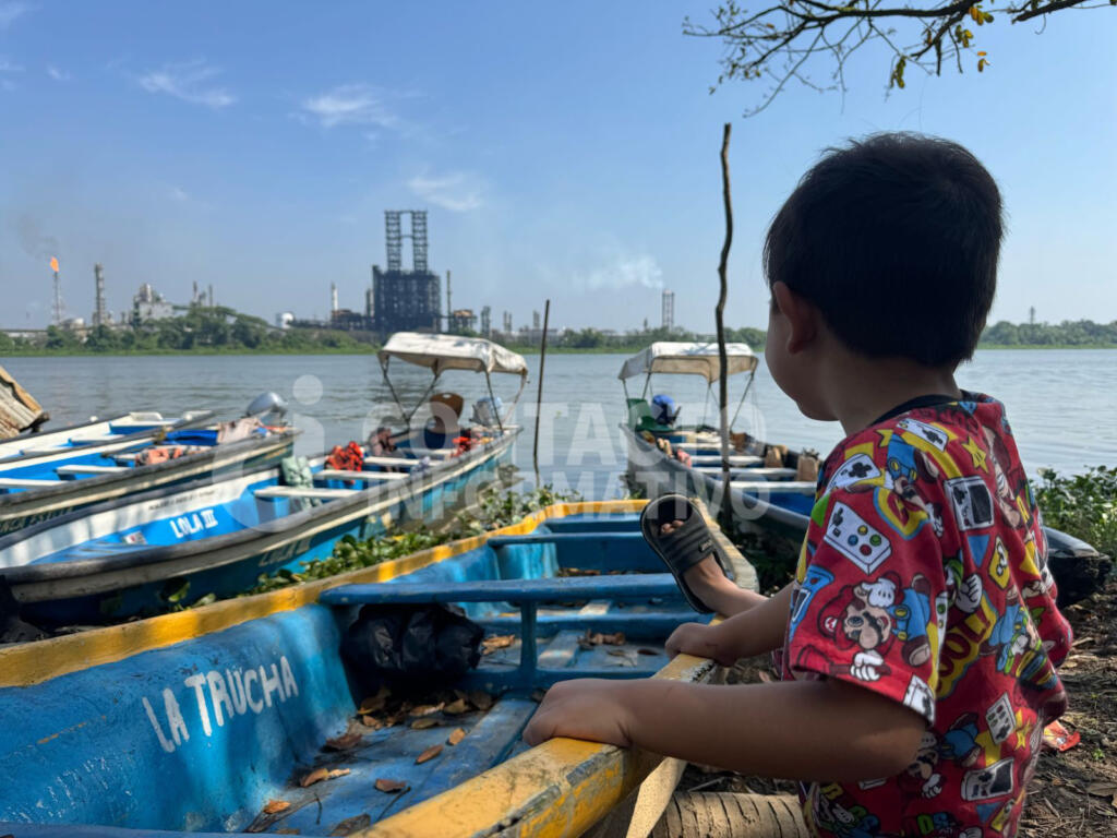 La agonía de Capoacán: Una comunidad condenada a sufrir por la contaminación del coque