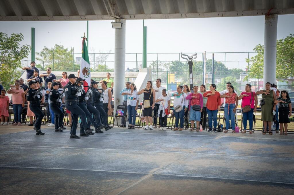 Un éxito el 4to. Concurso de escoltas de nivel primaria en el municipio de Cosoleacaque.