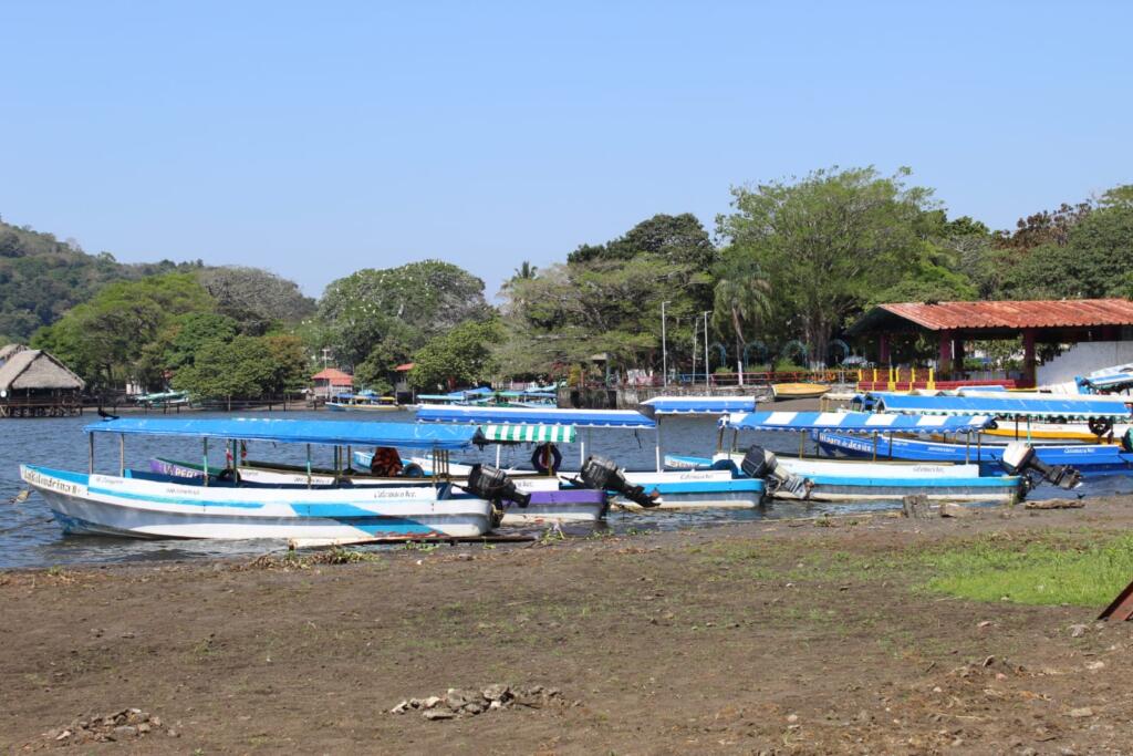 Lancheros mantendrán tarifa en el servicio del paseo en lancha en el lago de #Catemaco en vacaciones de Semana Santa