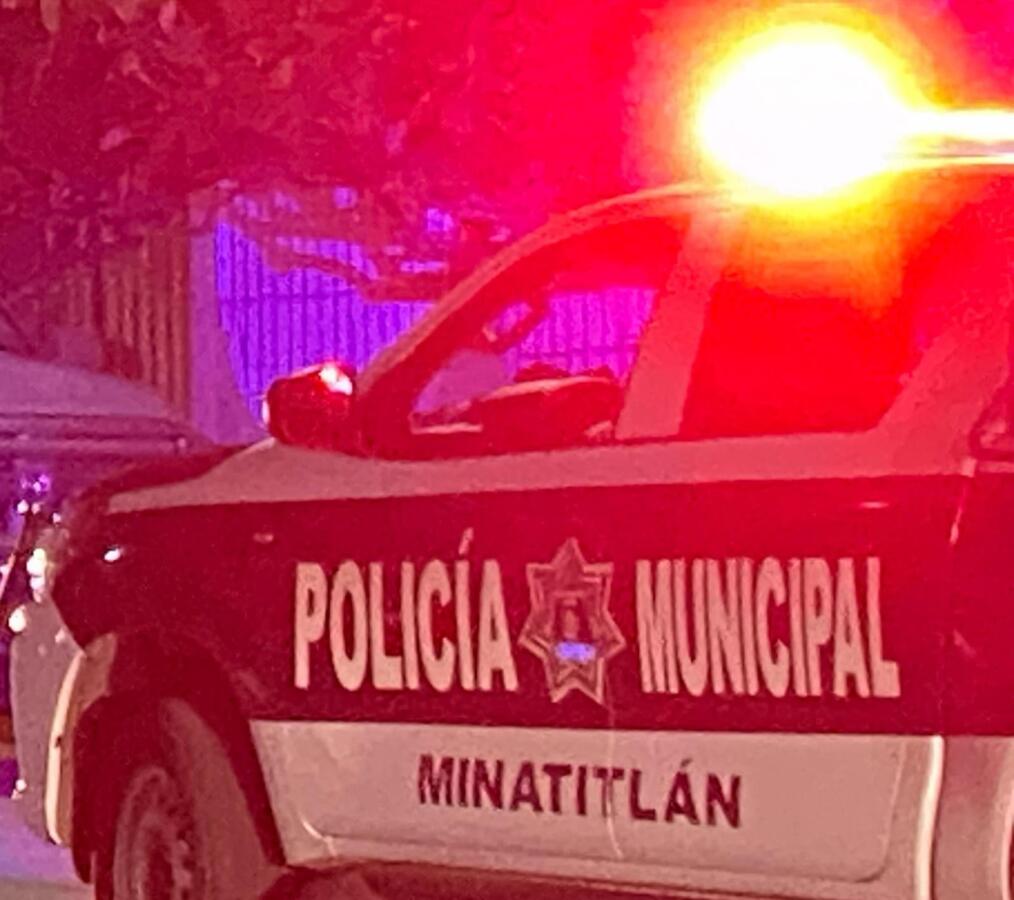 A motociclista se le acabó la calle y terminó en el pr3c!picio