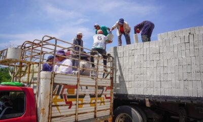 El H. Ayuntamiento mantiene programa permanente de apoyo a escuelas e iglesias de Cosoleacaque.