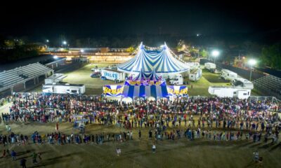 El H. Ayuntamiento de #Cosoleacaque festeja a miles de 👦 👶 con 🎪 gratis.