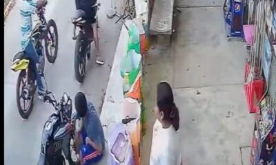 (+VÍDEO) En segundos, se roban moto en El Naranjito