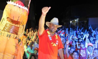 **Tensión en Las Choapas: Detectan a dos hombres armados durante caravana de candidato de MC**