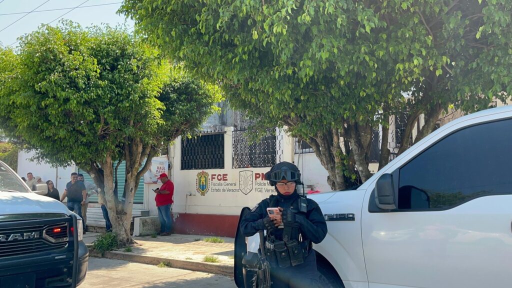 Detienen a Domingo Flores, por presunta responsabilidad en el h0mic!dio de Saul Reyes Rodríguez ex alcalde de Texistepec