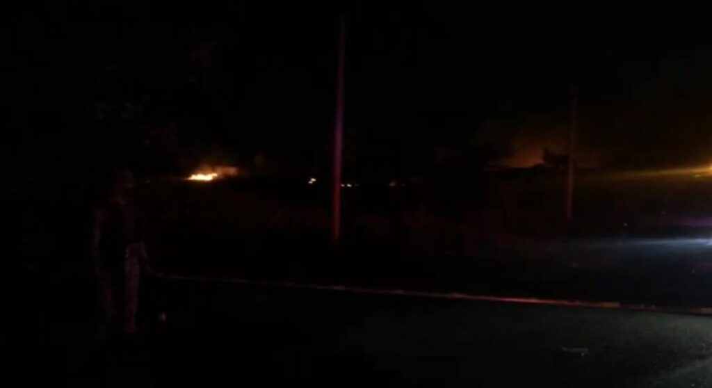 En penumbras calles de Mapachapa: vecinos