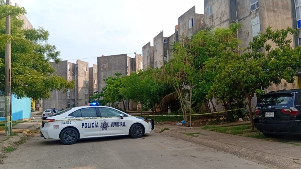 *Tercer día consecutivo que se localizan r3st0s human0s en bolsas negras en Coatzacoalcos, ahora fue en Santa Martha*