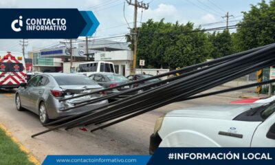 (+VIDEO)Camioneta con varillas protagoniza accidente en avenida Instituto Tecnológico; afectado un vehículo particular