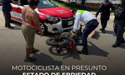 Motociclista en presunto estado de ebriedad choc4 contra taxi en la colonia Playón Sur