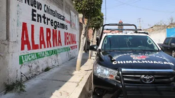 Niña de 2 años es as3sin4da a m4chet4zos por su padre en Chimalhuacán; la ent3rró debajo del sillón