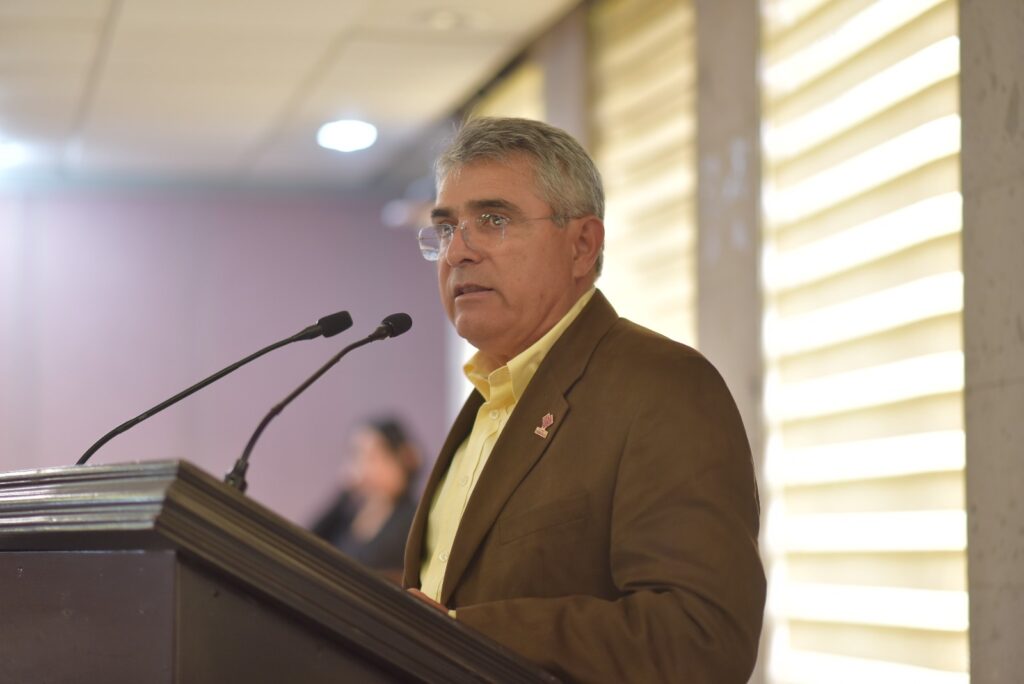 *Pide diputado Miguel Pintos a municipios cumplir con obligaciones fiscales*