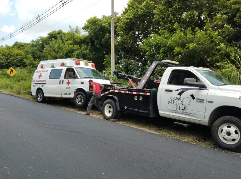 Sin ambulancias en la Cruz Roja delegación Minatitlán; fallas mecánicas, la causa