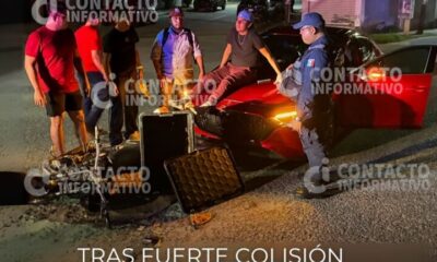 (+VIDEO) Repartidor en moto se imp@cta contra automóvil en Minatitlán; terminó sobre el cofre del coche