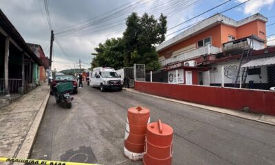 #SanAndrésTuxtla | At4que arm4do deja una persona f4llec!da y otra h3rida en las afueras del penal Zamora