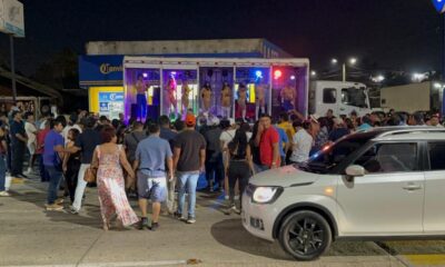 *La policía municipal mantendrá operativos para invitar a jóvenes que no se queden hasta el amanecer ingiriendo alcohol en el malecón de Coatzacoalcos*