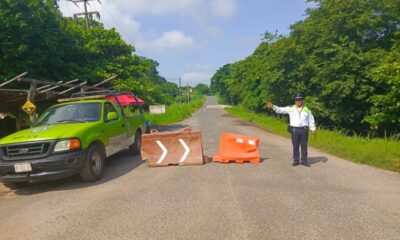 Cierre total del acceso de la carretera estatal #Isla- #SantiagoTuxtla