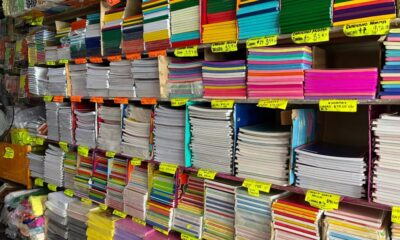 (+Vídeo) Desde 500 hasta 2 mil pesos la lista de útiles escolares en Minatitlán, reportan comerciantes