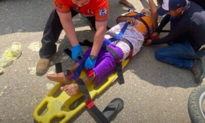 Mujer de la tercera edad resulta h3rida tras ser arr0llada por motociclista en Cosoleacaque