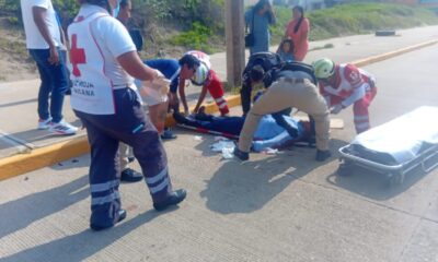 *Mu3ren motociclistas en Coatzacoalcos en fuerte acc!d3nte en el malecón durante el fin de semana del Festival del Mar*