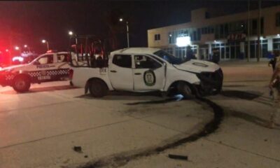 *Destroza la camioneta del IPAX en el malecón de Coatzacoalcos, la dama integrante de la corporación, presuntamente perdió el control al manejar en estado de ebriedad*