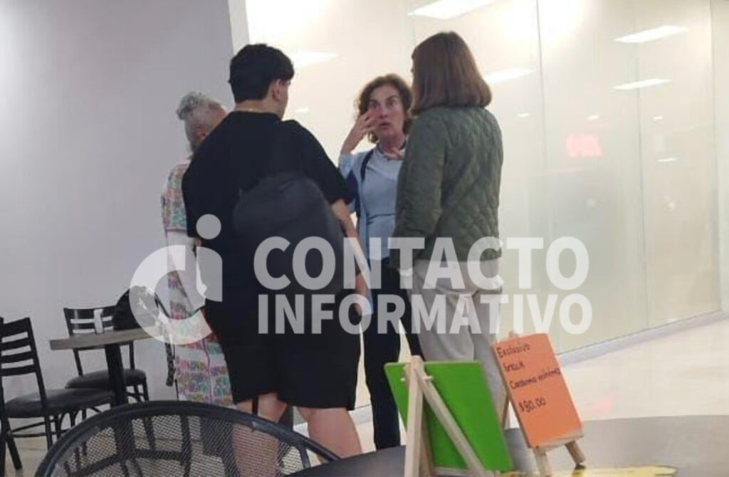 Beatriz Gutiérrez Müller regresa a la CDMX tras visita familiar en Tabasco