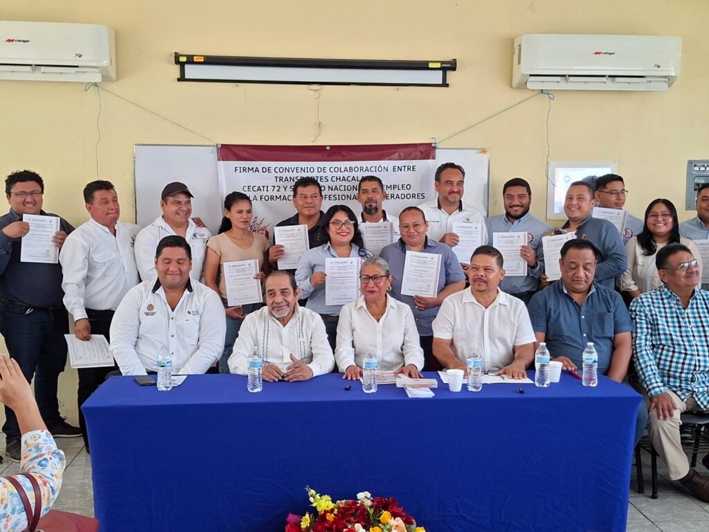 Firman convenio para impulsar la profesionalización en el transporte urbano de Minatitlán