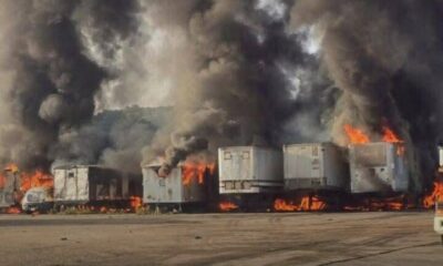 *Fuerte inc3ndi0 en la zona industrial de Coatzacoalcos consume tráiler y cinco cajas secas*