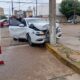 *Fuerte accidente por no respetar preferencia dejó cuantiosos daños materiales en el centro de Coatzacoalcos*