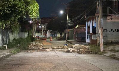 Calles destrozadas en la Obrera generan molestia y riesgos a vecinos