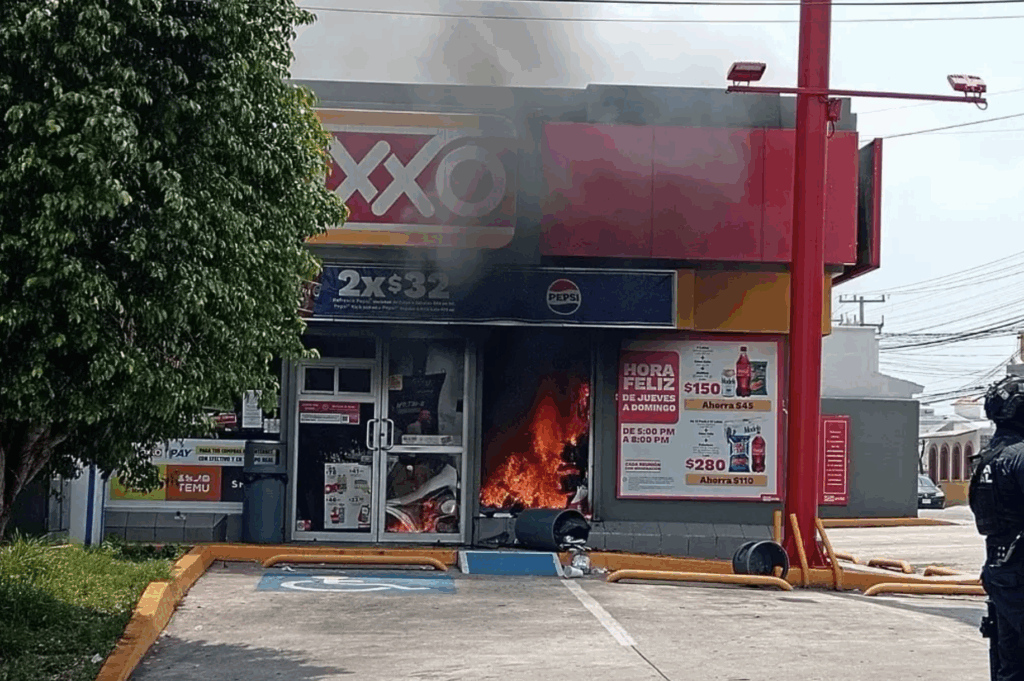 Reportan ola de violencia en Villahermosa, Tabasco, con quema de tiendas y autos