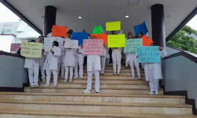 Médicos  se manifiestan en el Hospital Regional por falta de insumos y material de protección