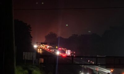 Incendio de pipa en la autopista Cosoleacaque-La Tinaja pone en alerta a rescatistas