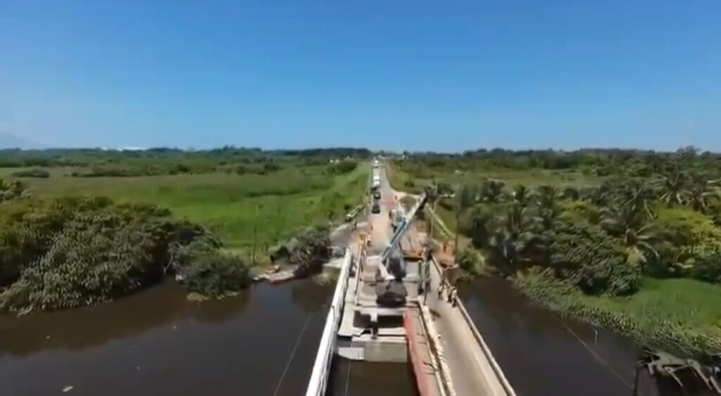 *Fueron desmanteladas las vigas de acero y se colocaron las definitivas en los trabajos de rehabilitación del puente Calzadas II*