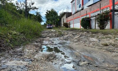 (+VIDEO) Vecinos de la colonia 8 de Mayo en Minatitlán exigen servicios básicos tras 40 años de abandono