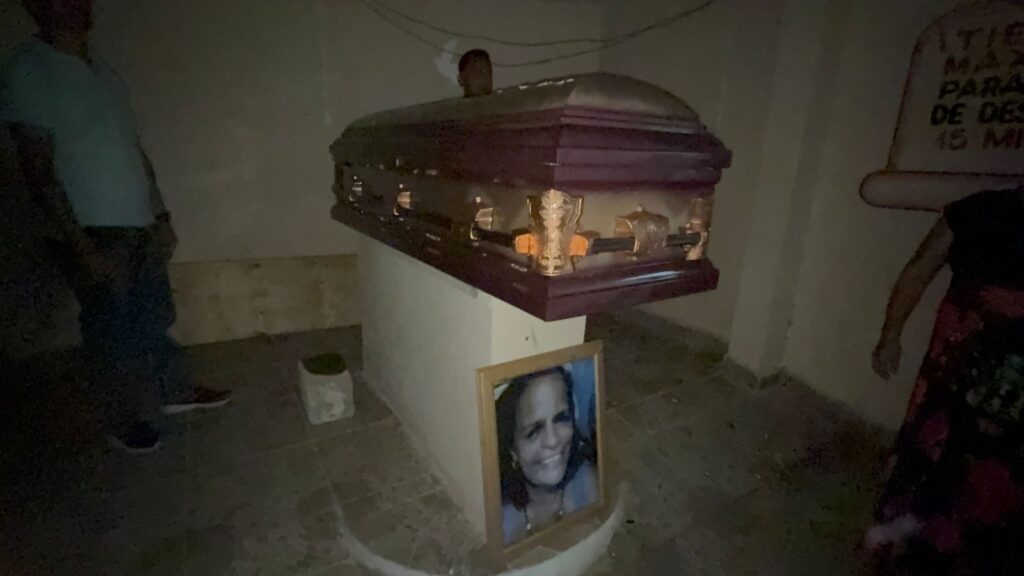 *DIF de Coatzacoalcos buscará definir guarda y custodia de los nietos de América del Carmen, la madre de una de las víctimas del bar Caballo Blanco*