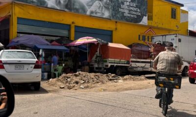 Obra inconclusa en pleno Centro de Minatitlán cumple 25 días sin avances