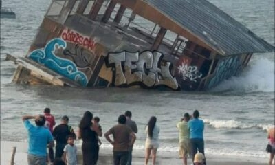 *Algunos ciudadanos acusan a medios de comunicación de críticas en redes sociales a los que visitan el restaurante “El Atracadero” que encalló en la playa de Coatzacoalcos*