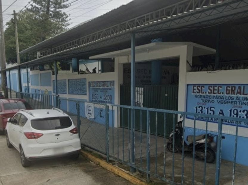 Suspenden clases en la Secundaria General No. 4 de Minatitlán por medidas preventivas de salud