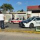 Detienen a presuntos delincuentes que desmantelaban taxi en vivienda abandonada de Coatzacoalcos, también robaban tanques de gas, triciclos y hasta llantas