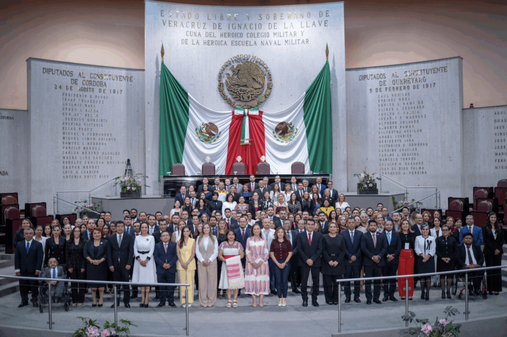 Congreso toma inédita protesta de ley a integrantes del Poder Judicial electos por voto popular