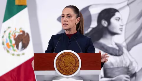 «No está bien eso», dice Sheinbaum sobre supuestas despensas de cárteles para damnificados; no hay certeza de videos, dice