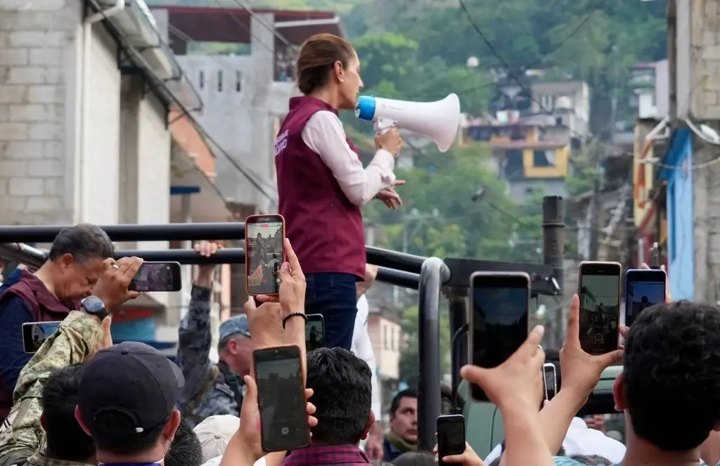 Sheinbaum pide a damnificados ‘pensar bien su voto’ tras quejas contra alcalde en Hidalgo