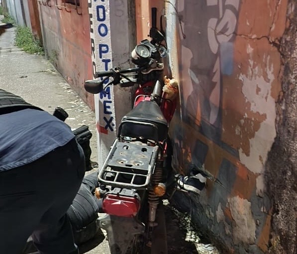 *Grave el motociclista que se estrelló contra un poste en Las Palmitas de Coatzalcoalcos*
