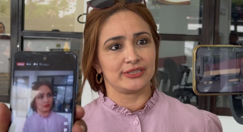 *Con complicidad de sus padres, maestro de secundaria de Coatzacoalcos sustrajo a su hija del domicilio de su madre; La afectada señala que un juez ordenó que la niña le sea entregada*